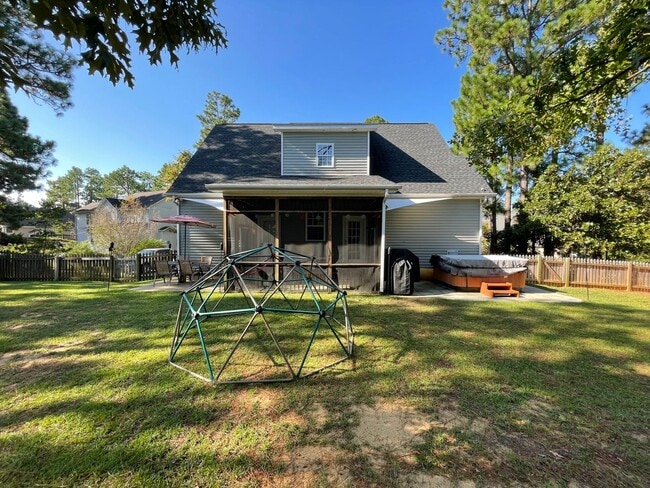 Photo - 4 Bedroom 3.5 Bath Home in Carolina Lakes!
