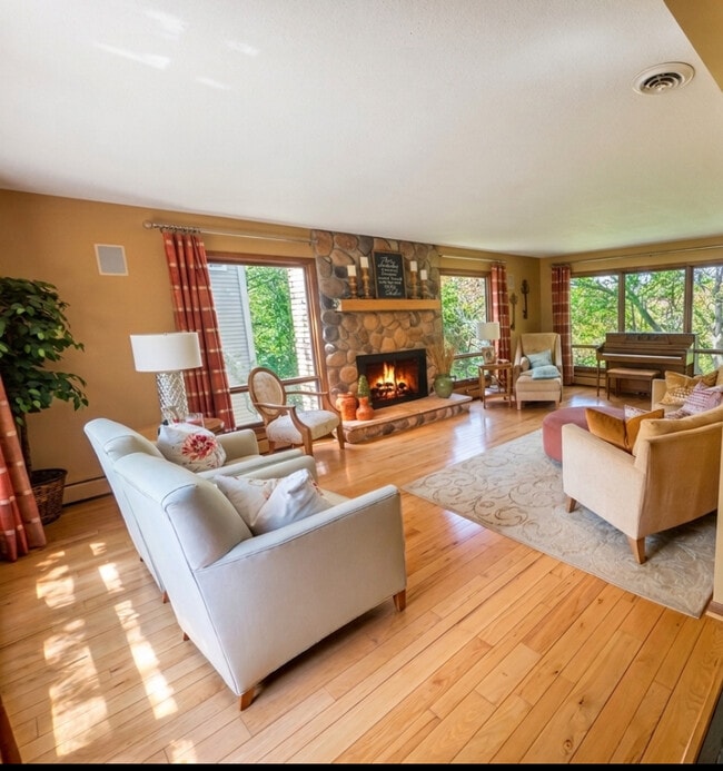 Photo - 6912 E Fish Lake Rd