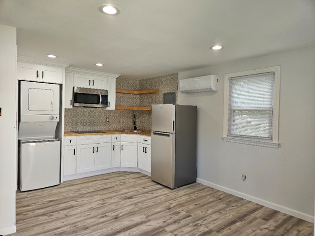 Photo - 149 Walnut St