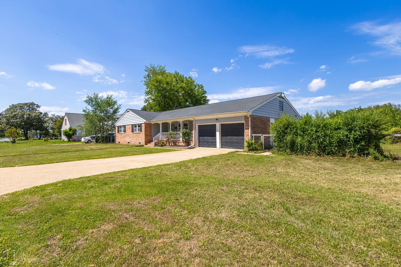Photo - 414 Shoreline Dr