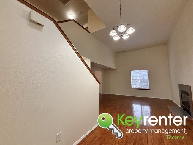 Photo - Spacious Northeast Tacoma 3 Bedroom 2.5 Bathroom Home for Rent in Secluded Neighborhood!