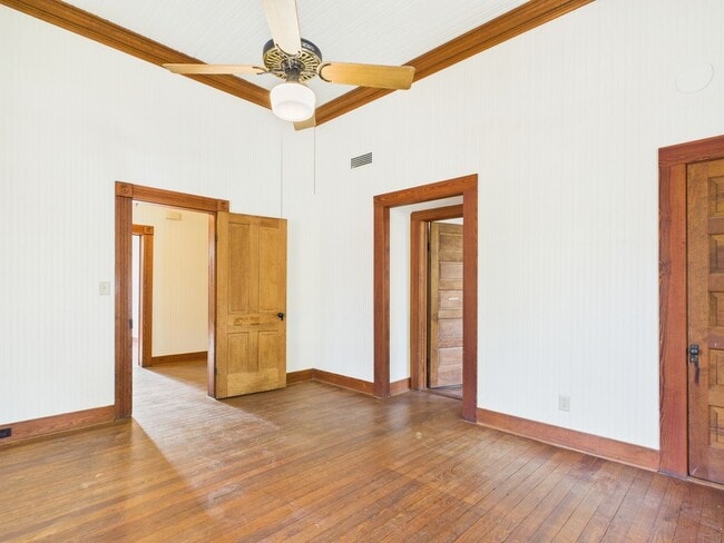 Photo - Charming & Authentic 1933 Cottage