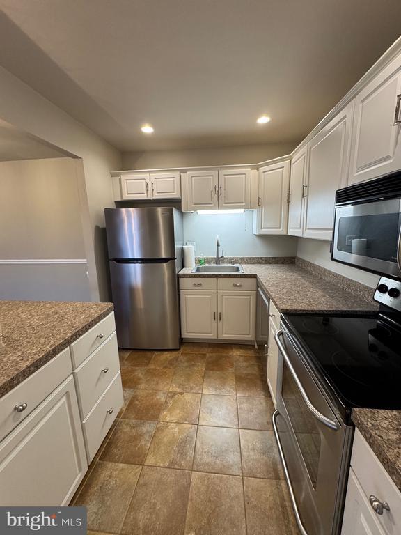 Photo - 327 St Marys Ave Unidad 7K