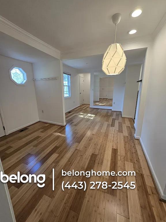 Photo - 822 Warburton Ln