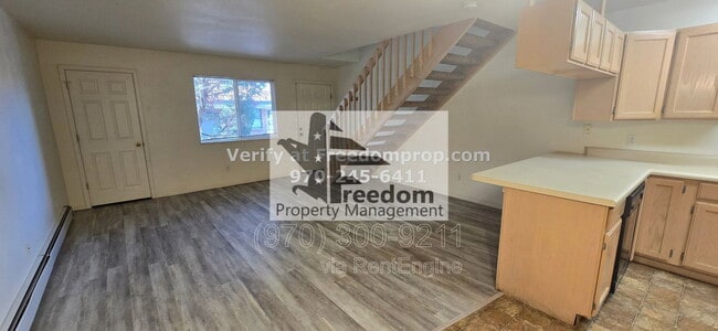 Photo - 2150 College Pl