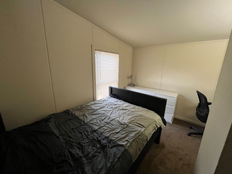 Photo - 1040 N Pleasant St