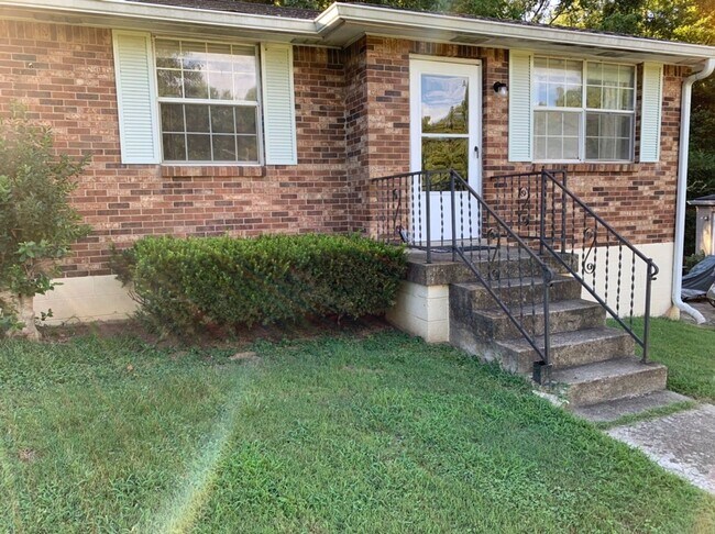 Two Bedroom duplex in East Nashville Cul-D... - Two Bedroom duplex in East Nashville Cul-D... House
