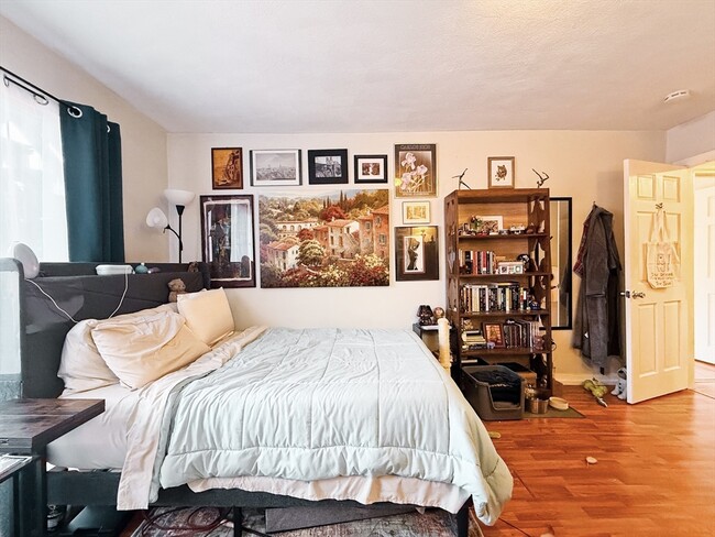 Photo - 52 Sargent Ave Unit 1A