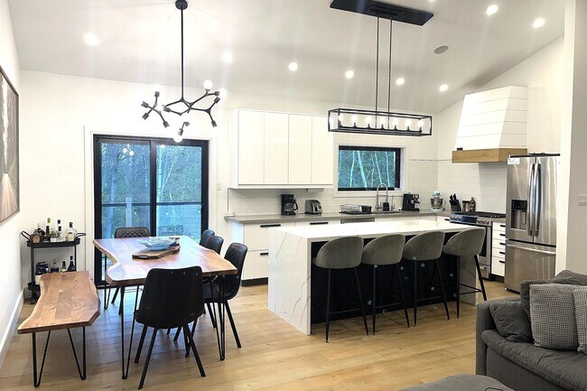 Photo - 31 Slalom Gate Rd