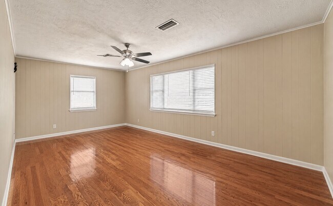 Photo - 207 Eldridge Rd