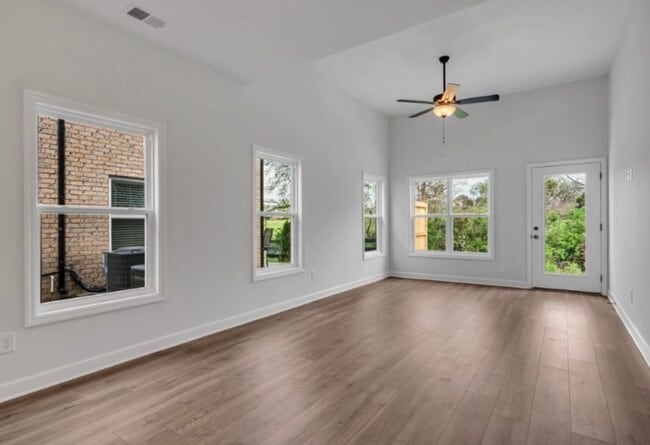 Photo - 141 Dameron Pvt Dr