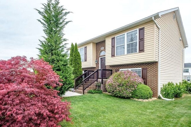 Photo - 1380 Stonechris Dr