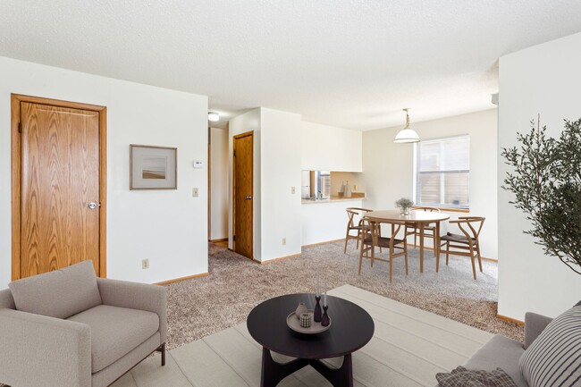 Building Photo - Eagle Creek Rental