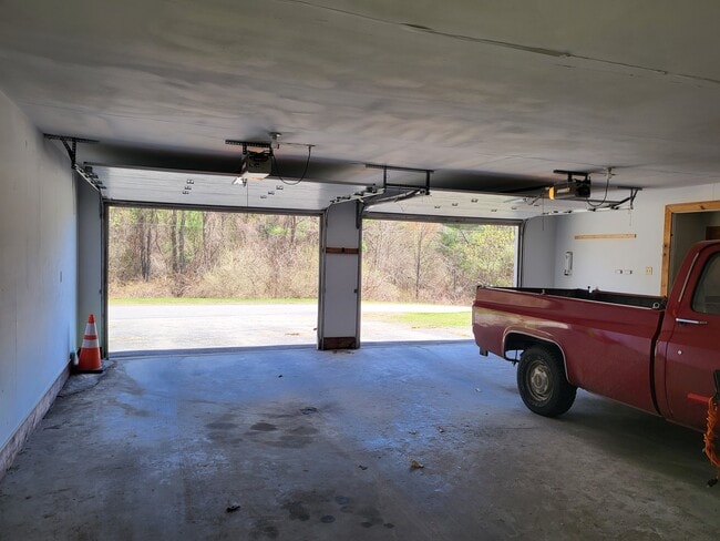 Photo - 26 Pearl Ln