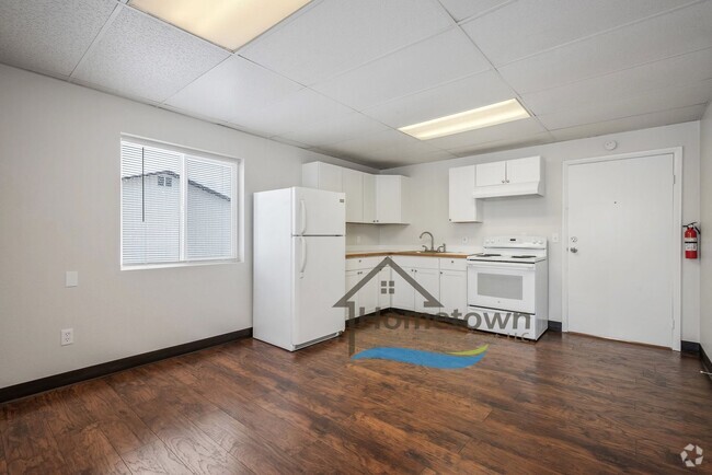 Building Photo - The High River Building Unit 201 Church St  A Rental