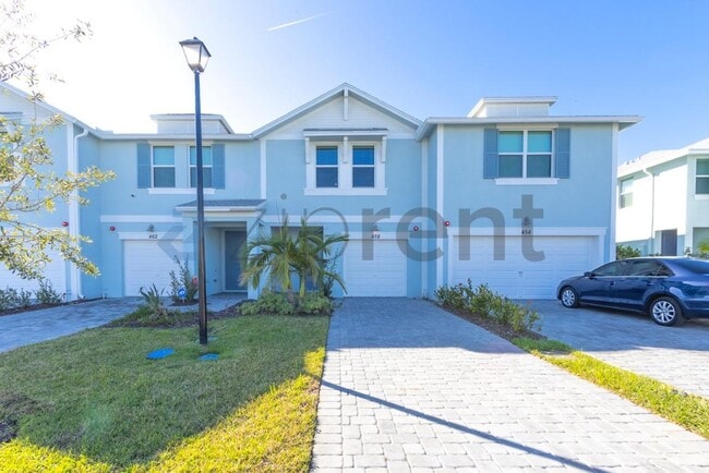 Photo - 458 Salisbury Cir