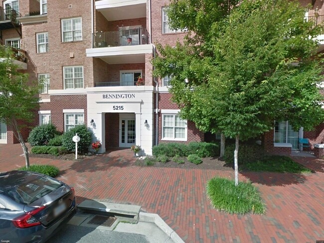 Building Photo - 2 bedroom/ 2 bathroom. Bennington on the Park Unit 405