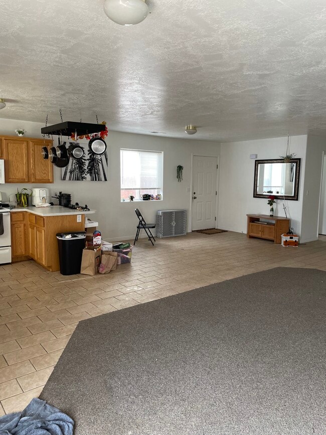 Photo - 705 W 1225 N