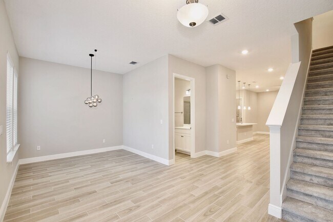 Photo - 6491 Cyrils Dr