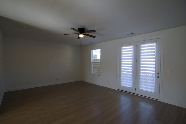 Photo - 2024 Eva Pearl Dr