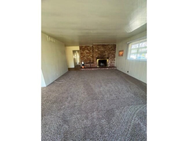 Photo - Old fig charm, lots of room