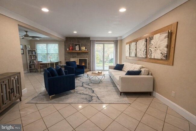 Photo - 5439 Richenbacher Ave