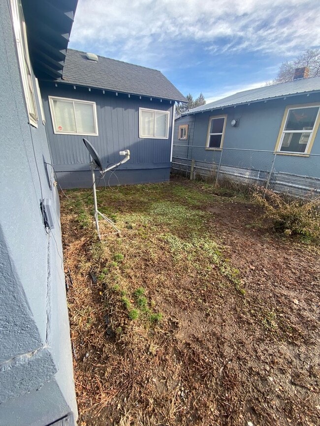 Photo - 3 Bedroom 1 Bath Home