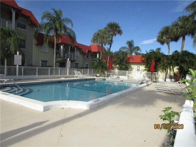 Photo - 475 SE 8th St Condo Unit 117