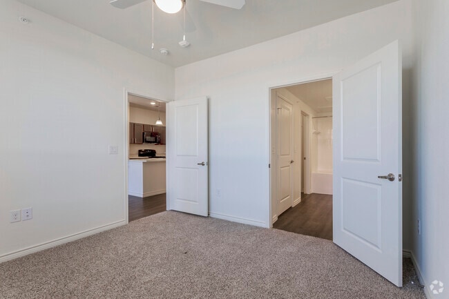 1HAB, 1BA - 655SF A1 - Habitación - Lavon Senior Villas