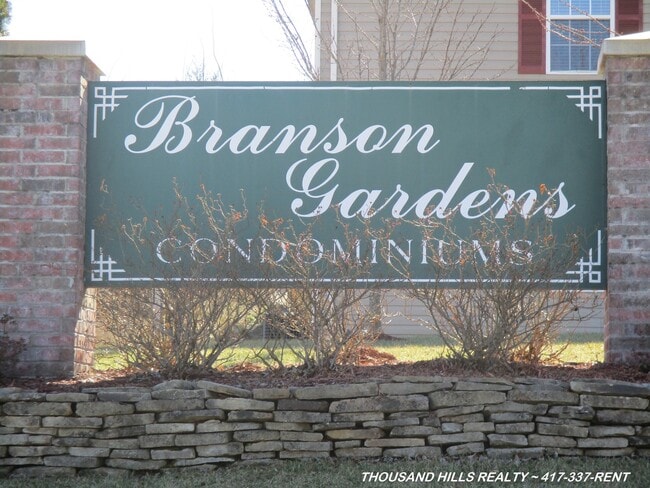 Photo - 3 Bedroom 2 Bath Apartment on the top floor in Branson, MO NEWLY RENOVATED