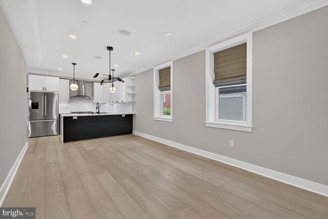 Photo - 724 Varnum St NW