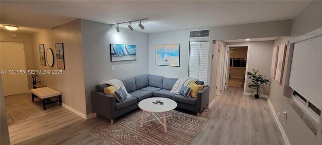 Photo - 1200 14th St Unidad 7A