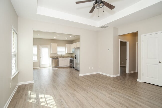 Photo - 13 Samuel Way