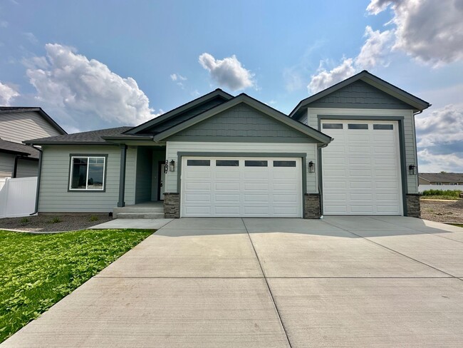 New Build Ranch Style Home Available with ... - New Build Ranch Style Home Available with ...