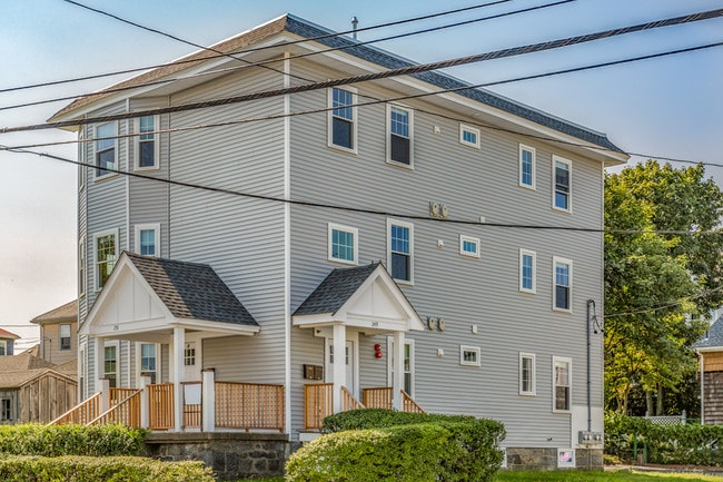 Building Photo - 249 Washington St Unit 1