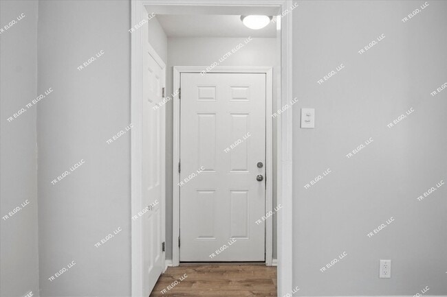 Photo - Charming 3-Bedroom Brick Ranch in highly d...
