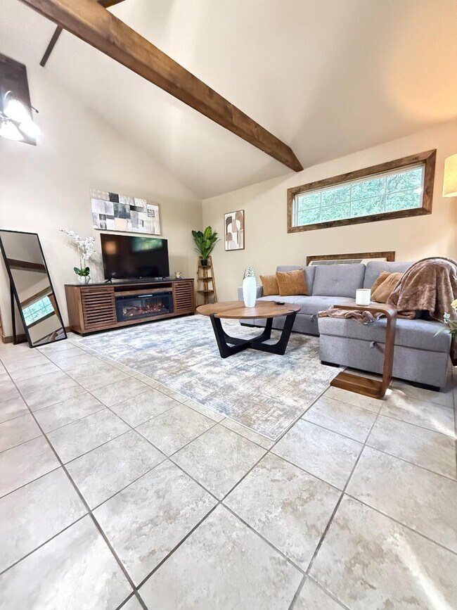 343 Knob Hill Cir