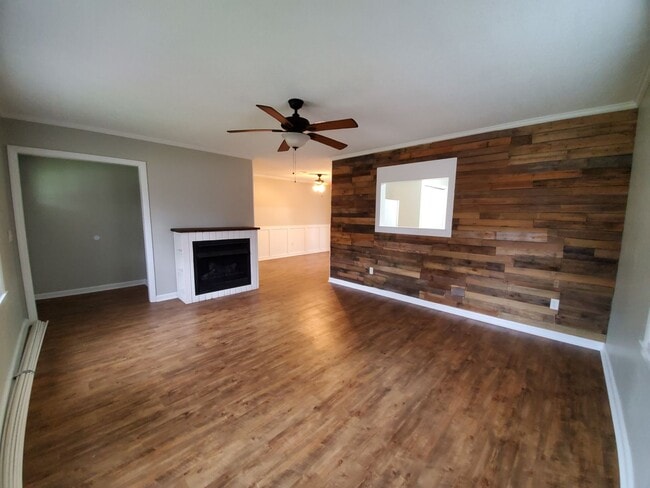 Building Photo - 6 Deanna Dr Rental