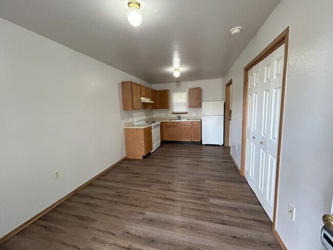 Photo - 1635 Neptune St