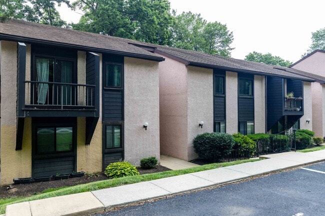 Building Photo - Spacious 3 Bedroom, 2 Bath Condo in Unionv...