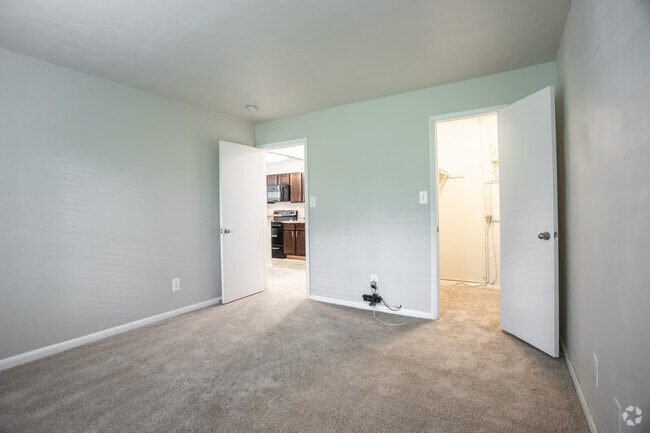 1HAB, 1BA - 700 ft²