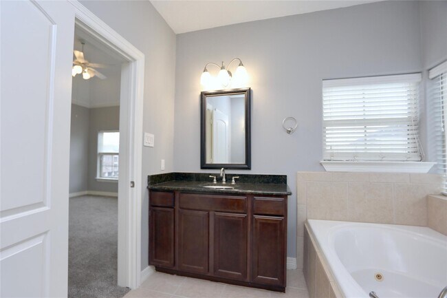 Photo - 114 Heights Blvd