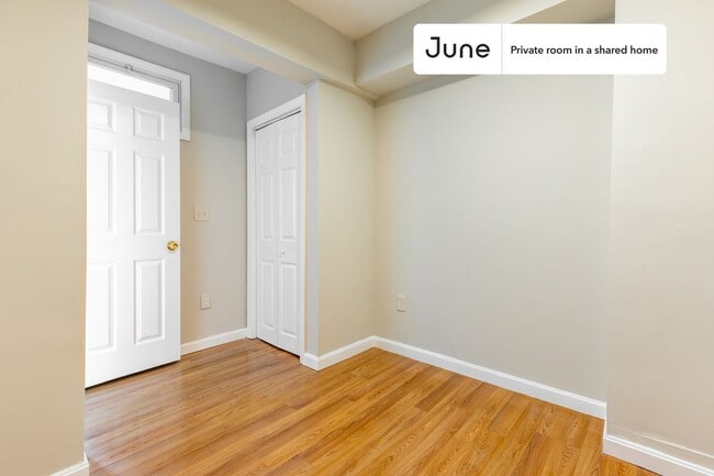 Photo - Room in Shared 2 bed/1.5 bath home Unidad A