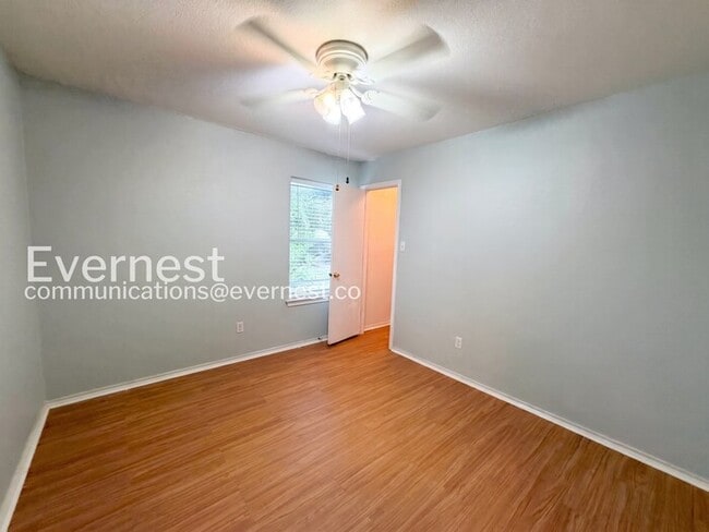 Photo - 109 Covey Ln