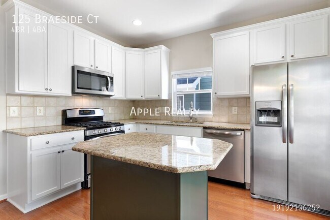 Photo - 125 Braeside Ct