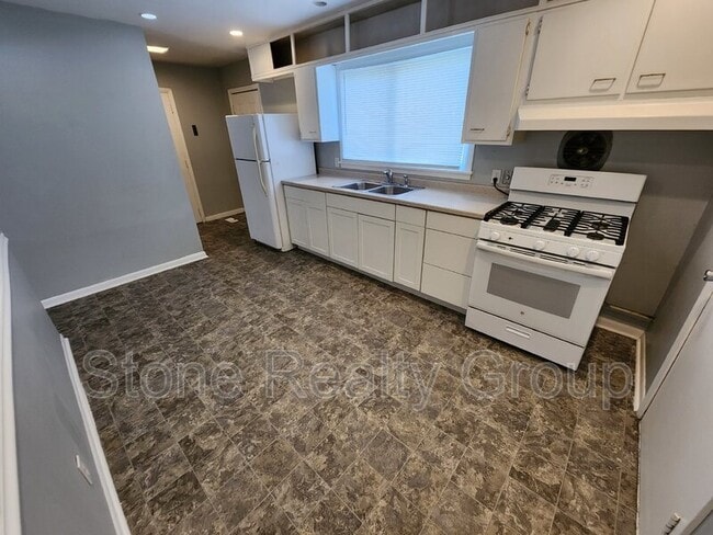 Photo - 816 E Talisman Dr