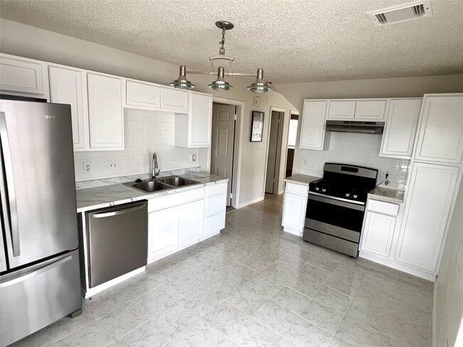 Photo - 11527 Chickwood Dr