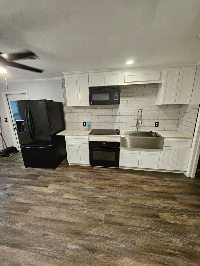 Photo - 80 Pintail Dr Unidad Newly Renovated 1BR Apartment