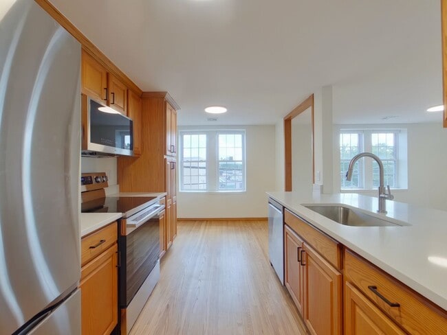 1401 E Douglas Ave Unit 1401 E Douglas Ave, Apt D