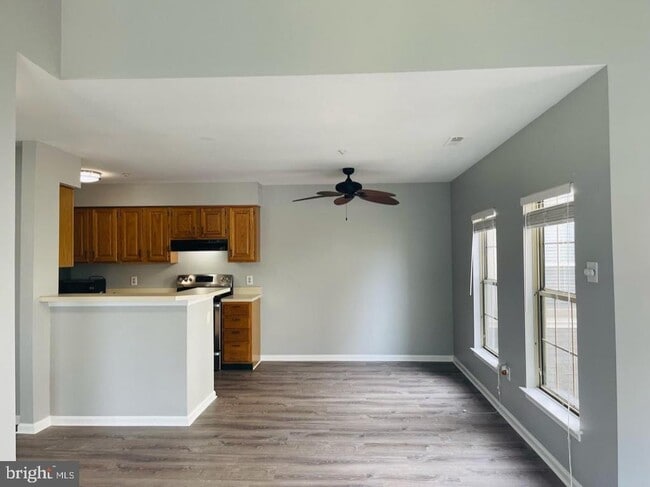 Photo - 206 Remington Ct
